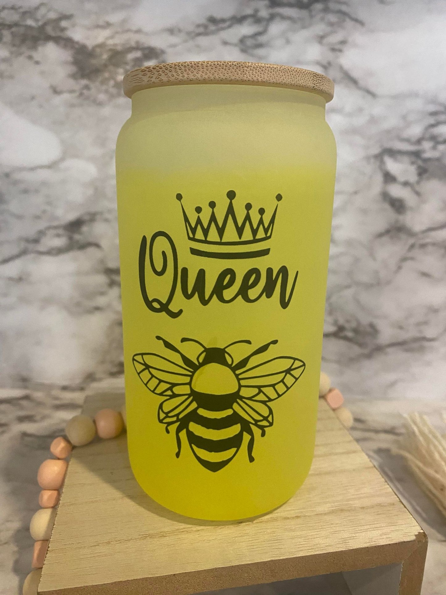 Queen Bee - Yellow Color Changing Glass Cup
