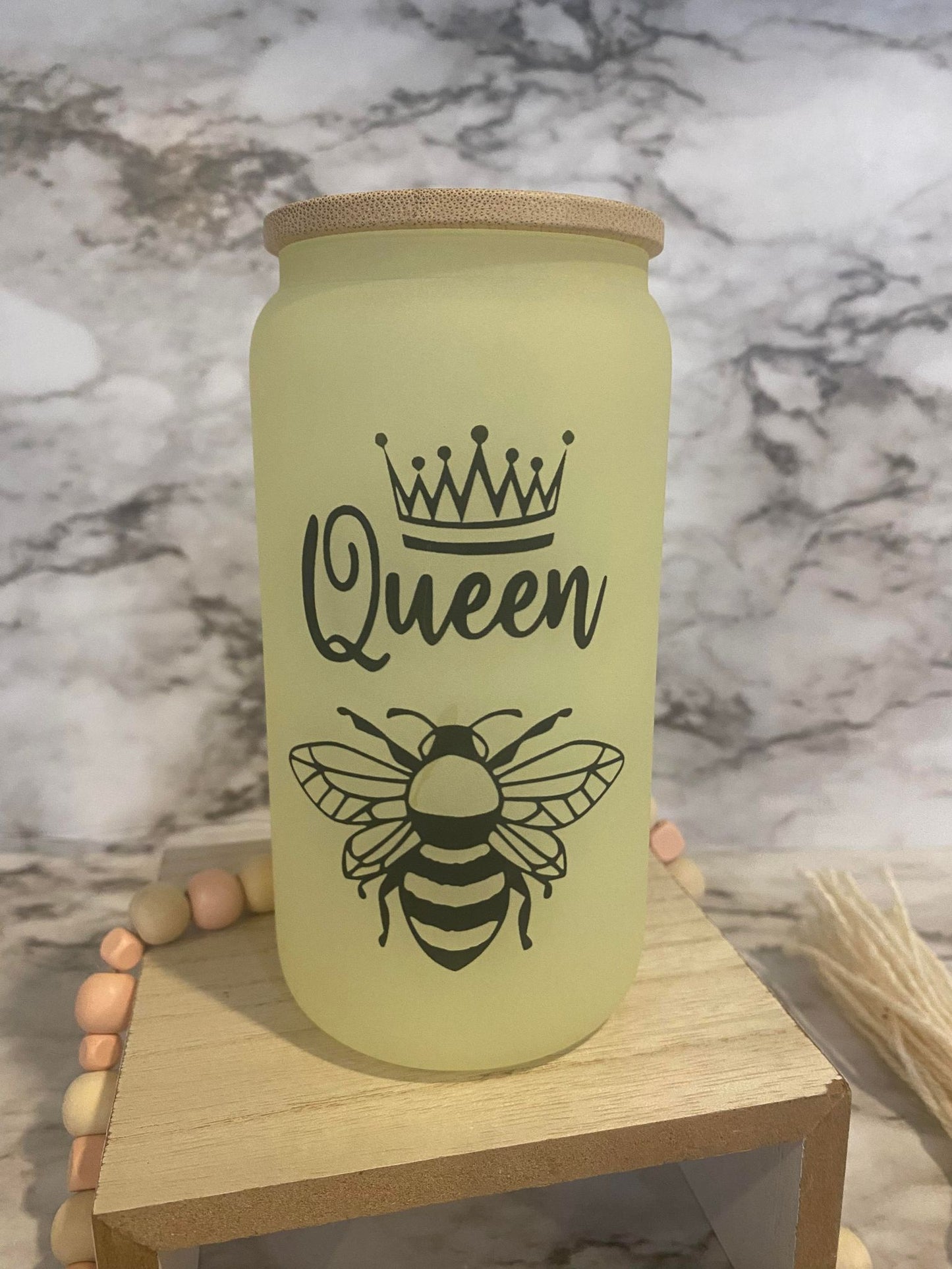 Queen Bee - Yellow Color Changing Glass Cup