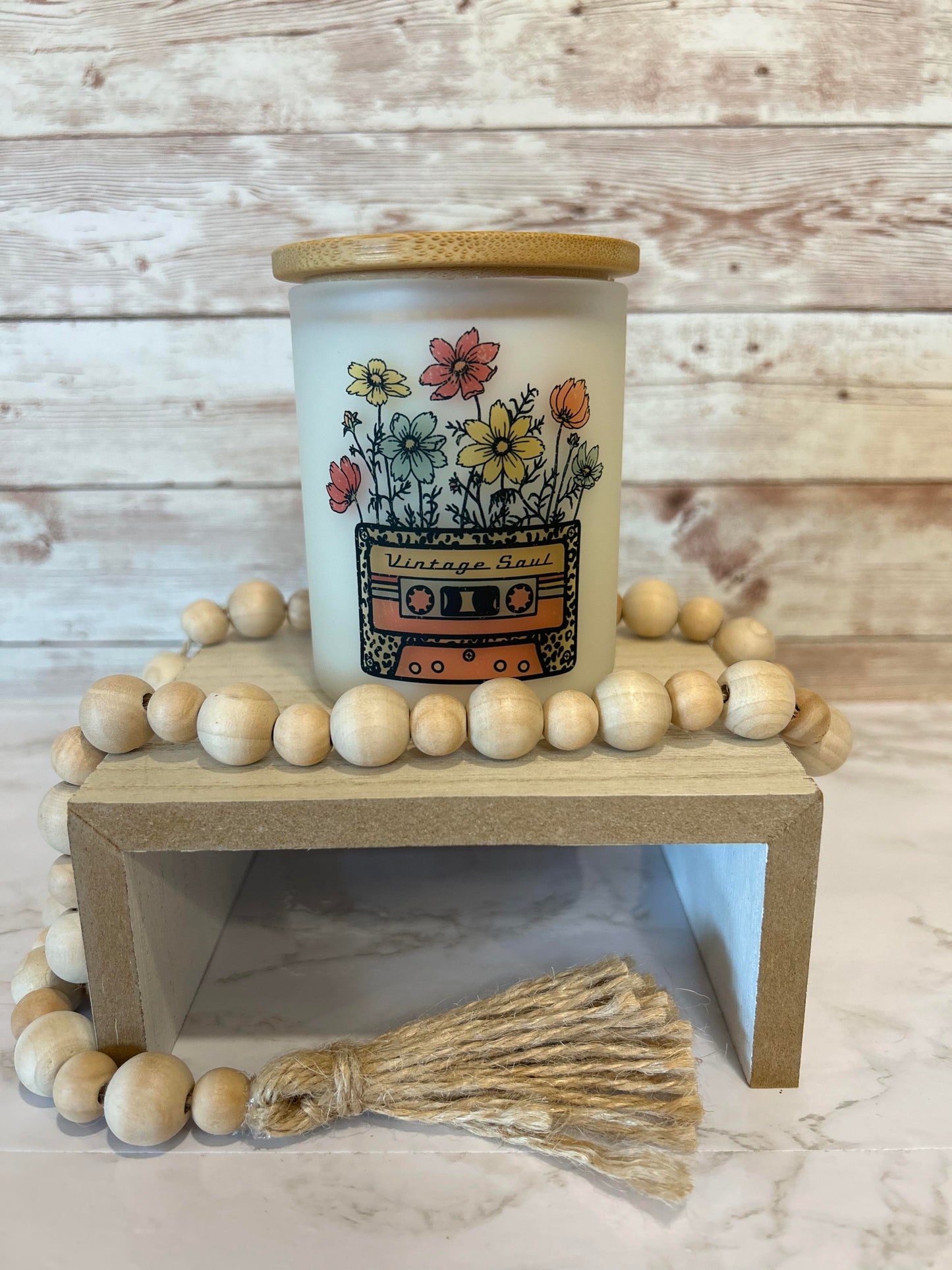 Vintage soul, flowers & cassette Soy candle