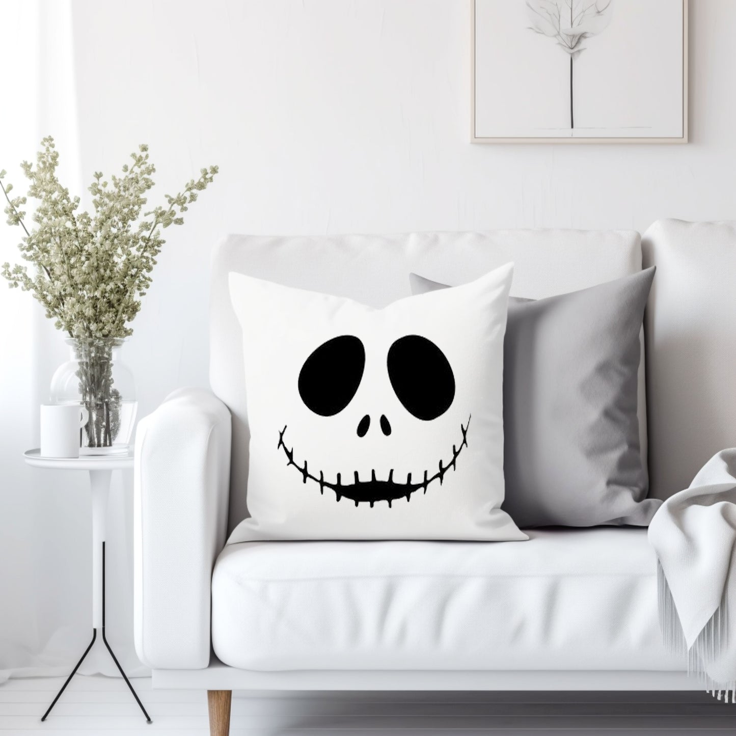 Jack Skellington smiley face - Throw Pillow Cover