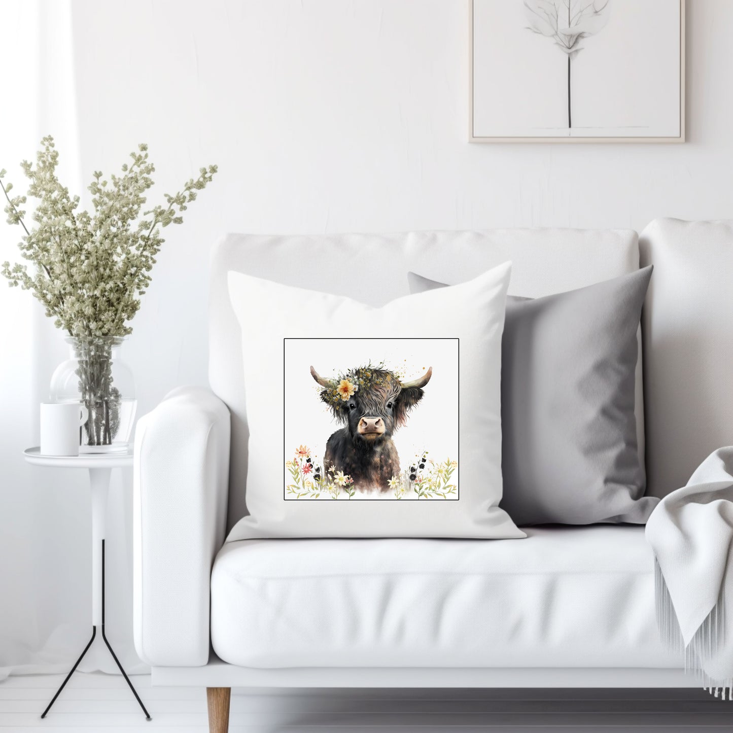 Highland calf with flowers - Throw Pillow Cover